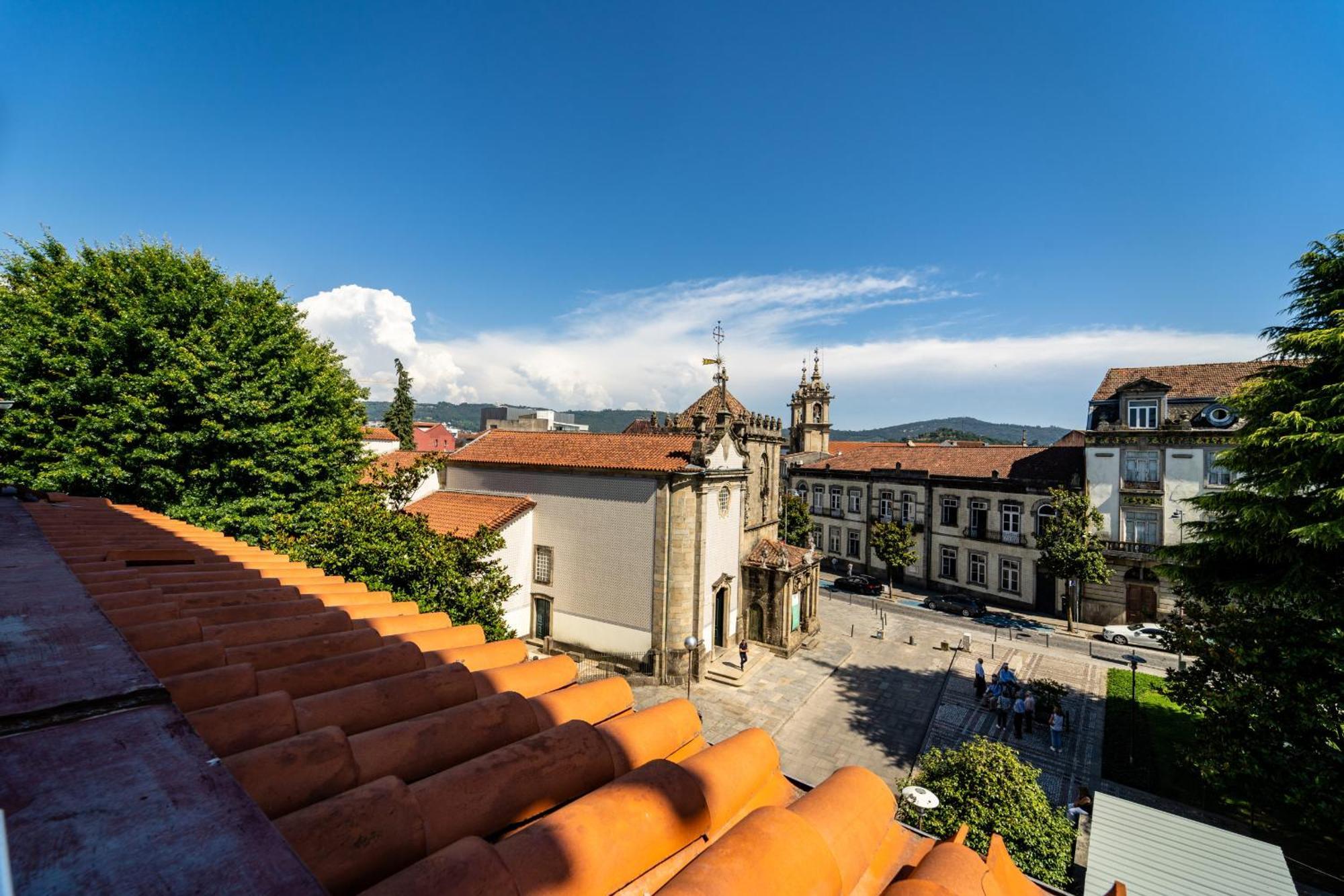 On The Square Flat - City Center By House And People Braga Kültér fotó